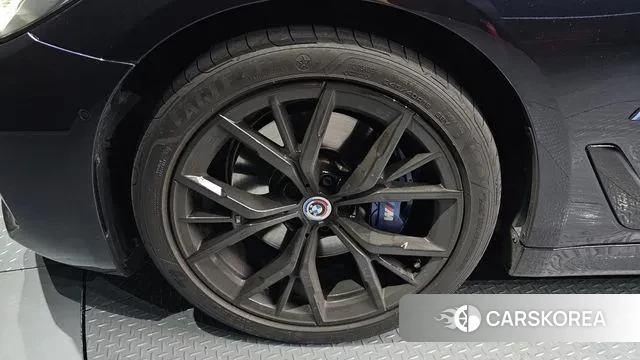 BMW 5 Series (G30) id 3022217 из Кореи 15