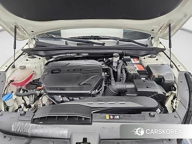 Kia K5 3rd generation 2021 Белый из Кореи, фото 5