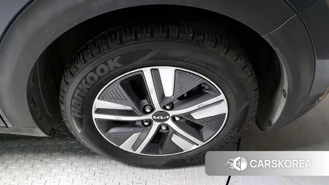 Kia The New Niro id 3625823 из Кореи 15