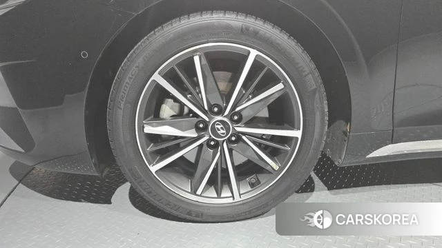 Hyundai The New Grandeur IG id 4517967 из Кореи 32