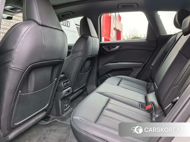 Audi Q4 e-tron 2024 Темно-серый из Китая, фото 5