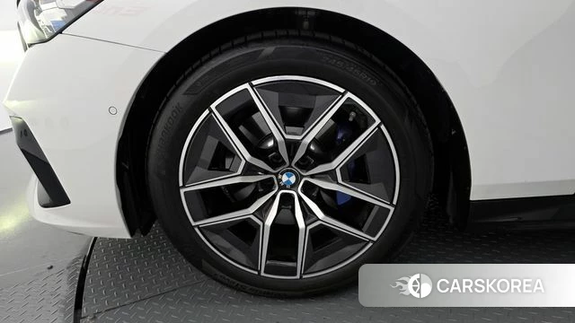 BMW 5 Series (G60) id 4381193 из Кореи 15