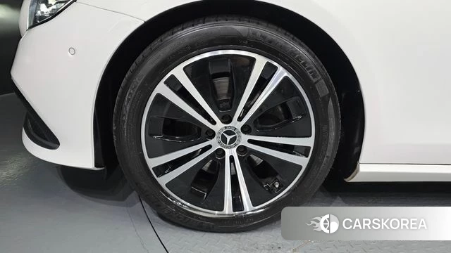 Mercedes-Benz E-Class W213 id 4283792 из Кореи 26