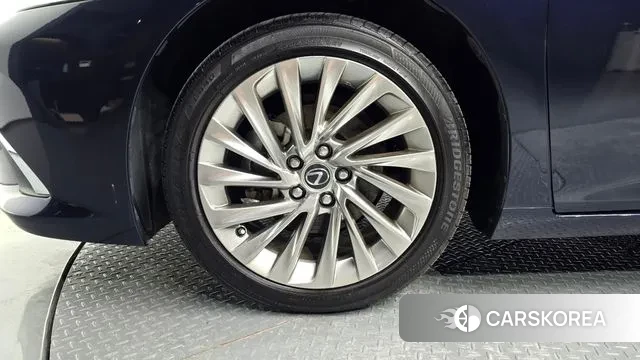 Lexus ES300h 7th generation id 3142516 из Кореи 15