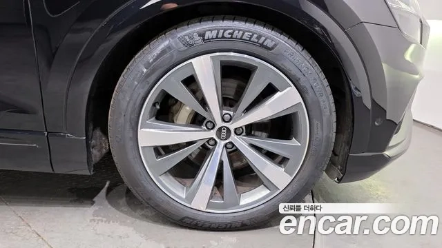 Audi Q8 (4M) id 2906298 из Кореи 15