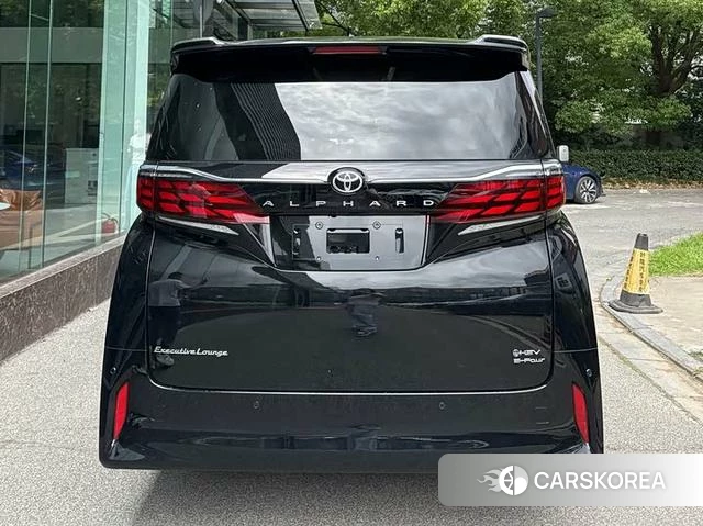 Toyota Elfa id 4258382 из Китая 11