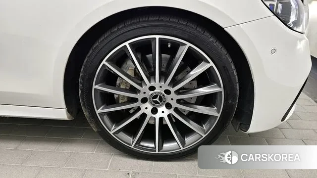 Mercedes-Benz E-Class W213 id 3566585 из Кореи 15