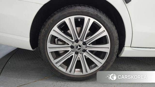 Mercedes-Benz E-Class W213 id 4602832 из Кореи 26