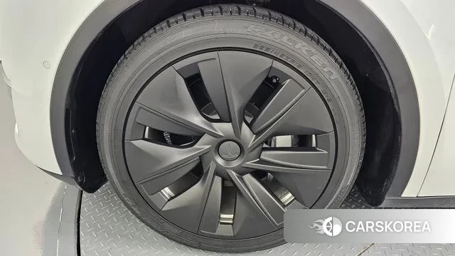 Tesla Model Y id 3127965 из Кореи 15