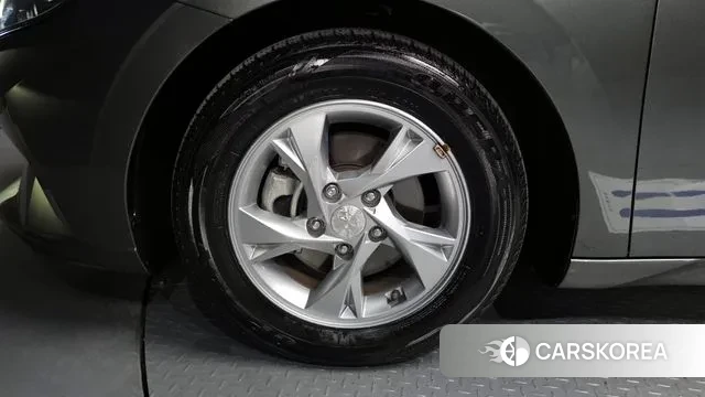 Hyundai Avante (CN7) id 3601544 из Кореи 15