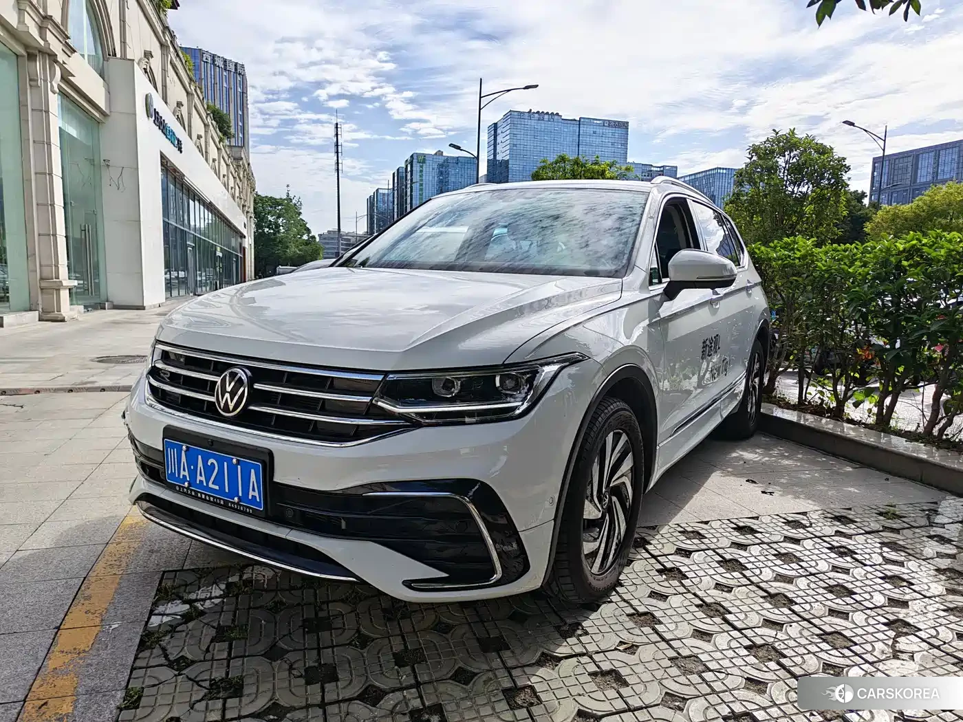 Volkswagen Tiguan L id 4545796 из Китая 12