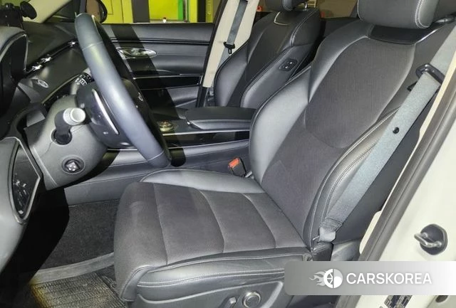 Genesis GV70 2022 Белый из Кореи, фото 5