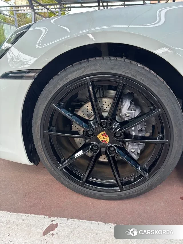 Porsche 911(992) id 3268839 из Кореи 12