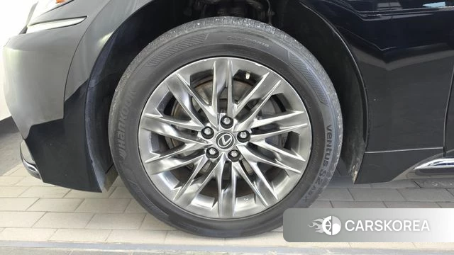Lexus LS500h 5th generation id 4728132 из Кореи 15