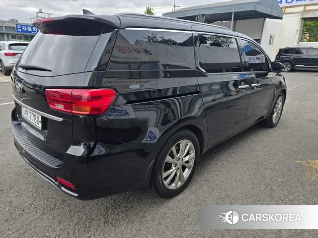 Kia The New Carnival id 3254009 из Кореи 15