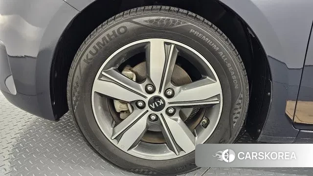 Kia The New K3 id 3297742 из Кореи 15