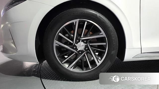 Hyundai The New Grandeur IG id 4750894 из Кореи 27
