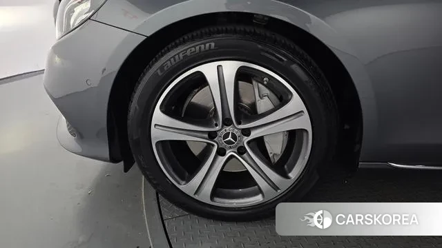 Mercedes-Benz E-Class W213 id 3407924 из Кореи 15