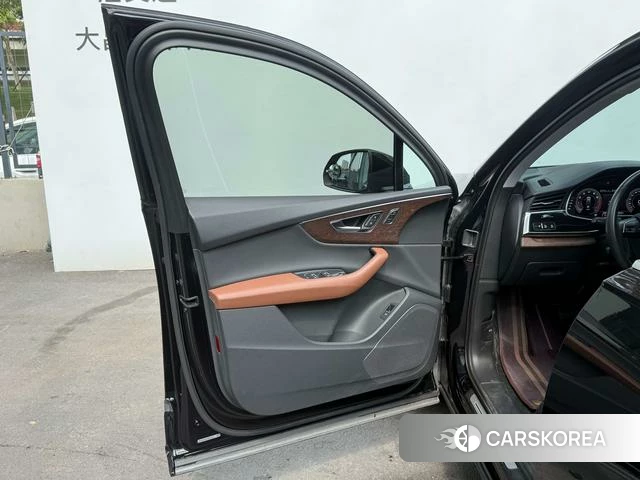 Audi Q7 id 4297957 из Китая 15