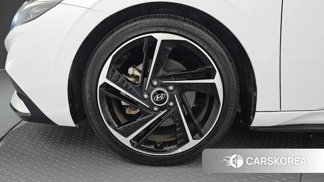 Hyundai Avante (CN7) id 3911117 из Кореи 15