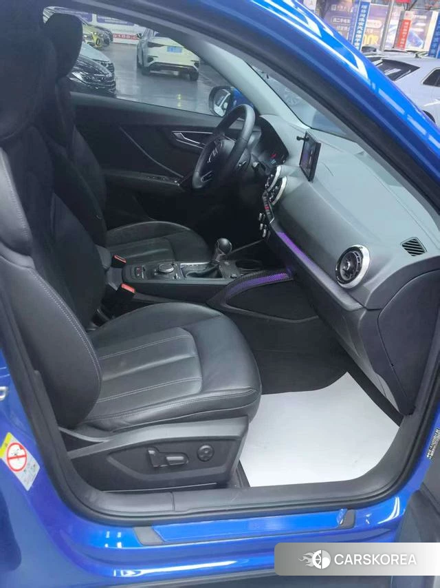 Audi Q2L id 4214525 из Китая 20