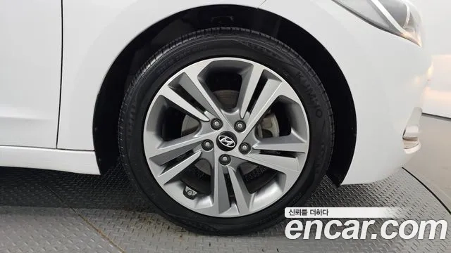 Hyundai Avante AD id 2908275 из Кореи 15