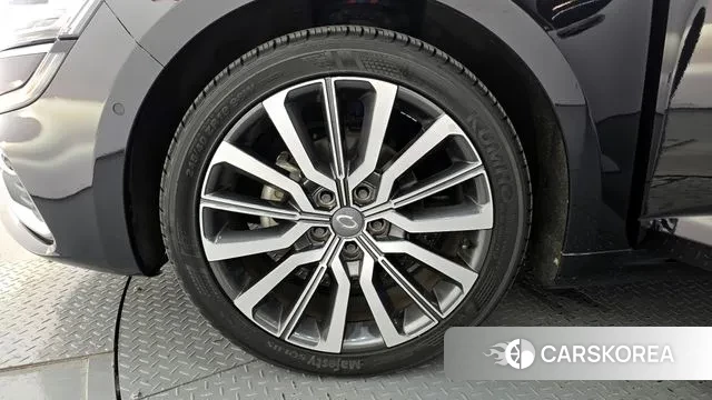 Renault Korea (Samsung) The New SM6 id 3169213 из Кореи 15