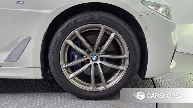 BMW 5 Series (G30) id 3239241 из Кореи 15