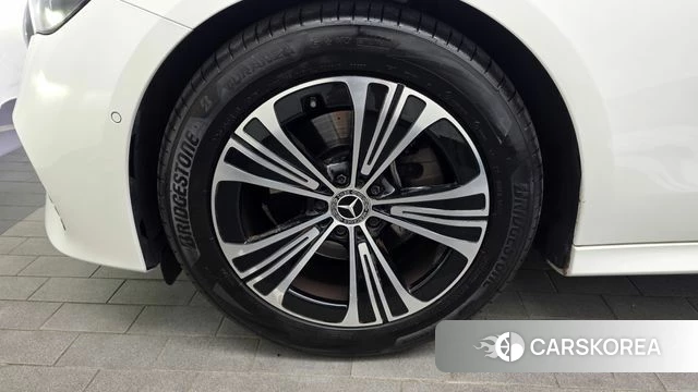 Mercedes-Benz E-Class W214 id 4695857 из Кореи 25