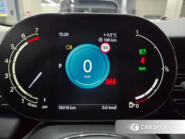 Mini Cooper 2024 Черный из Кореи, фото 5