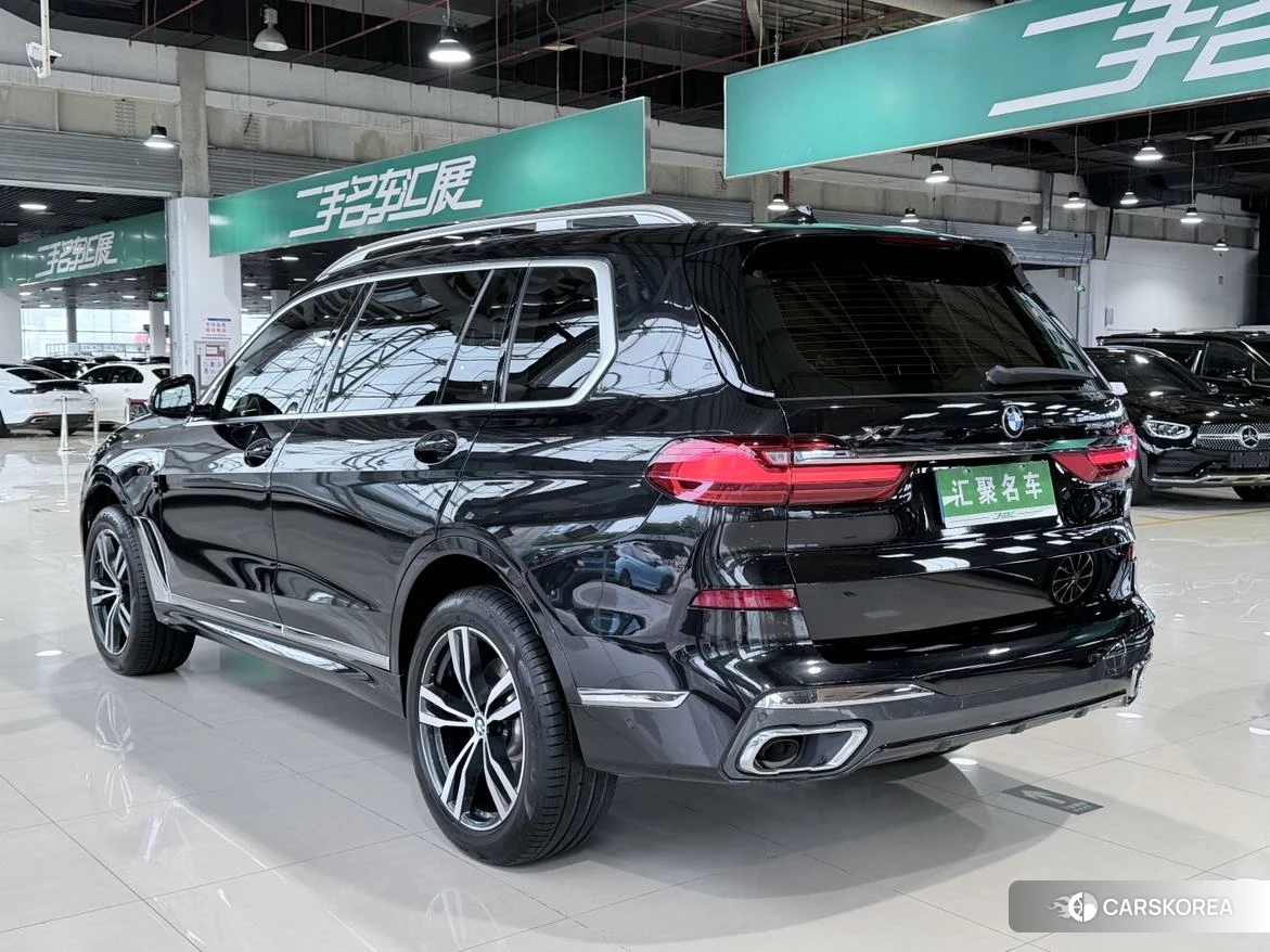 BMW X7 id 4441292 из Китая 16