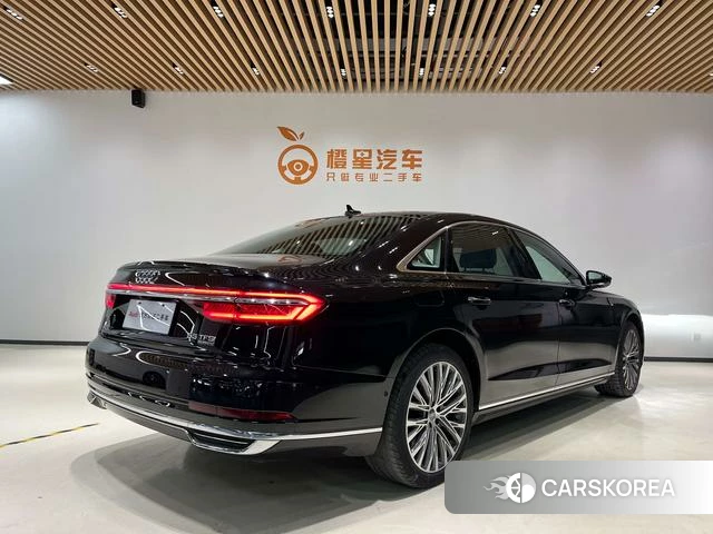 Audi A8 id 4219896 из Китая 10