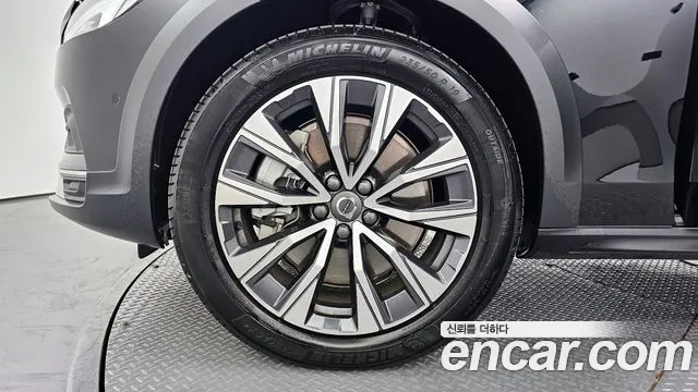 Volvo V90 Cross-Country id 2822087 из Кореи 15