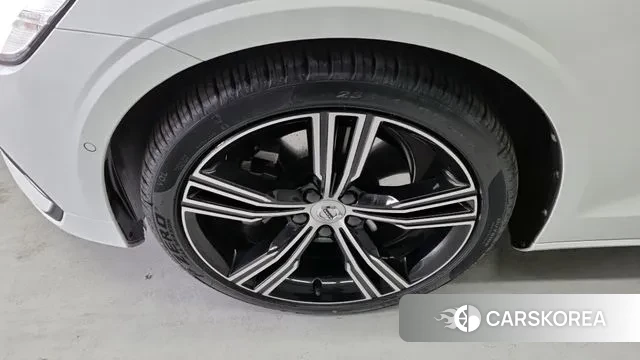 Volvo S60 3rd generation id 3676346 из Кореи 13