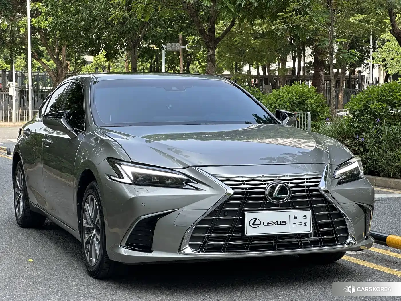 Lexus ES id 4680478 из Китая 10