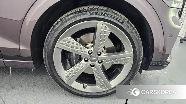 Genesis GV70 id 3665789 из Кореи 16