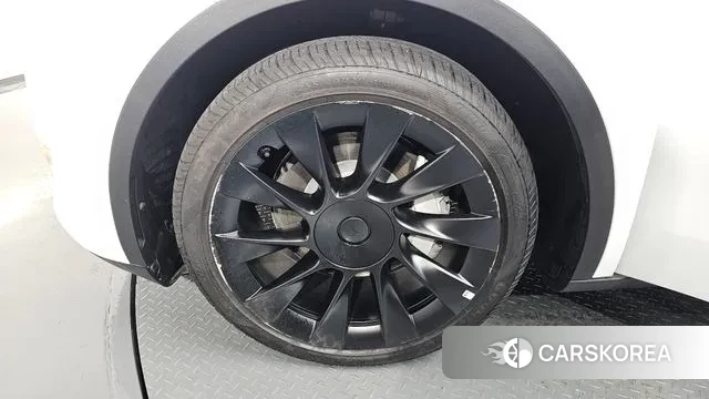 Tesla Model Y id 2984196 из Кореи 15