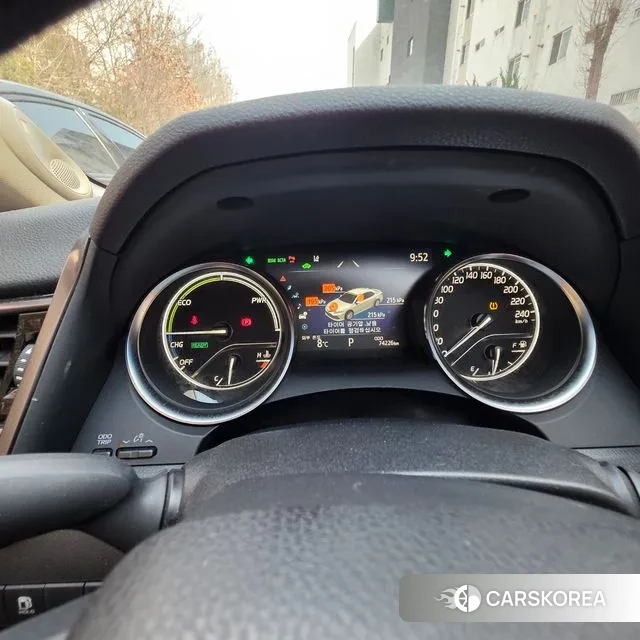 Toyota Camry (XV70) 2022 Белый из Кореи, фото 5