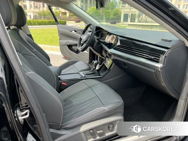 Volkswagen Passat id 4273088 из Китая 16