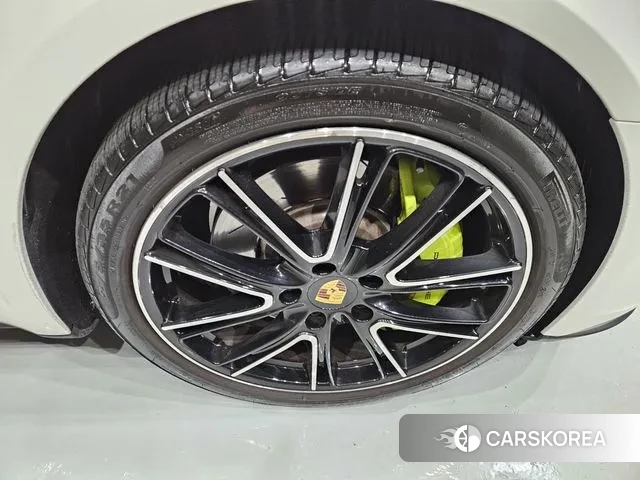 Porsche Panamera (971) id 3519862 из Кореи 15