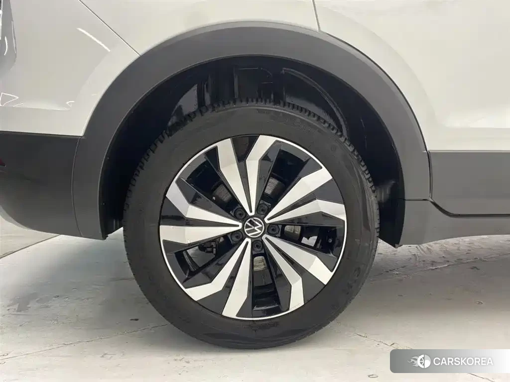 Volkswagen Tharu id 4686066 из Китая 23
