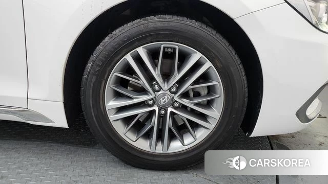 Hyundai Grandeur IG id 3807902 из Кореи 15