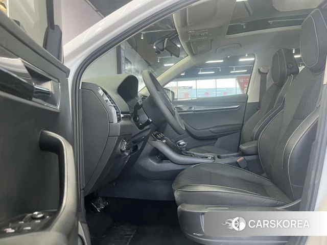 Skoda Krok 2021 Белый из Китая, фото 5