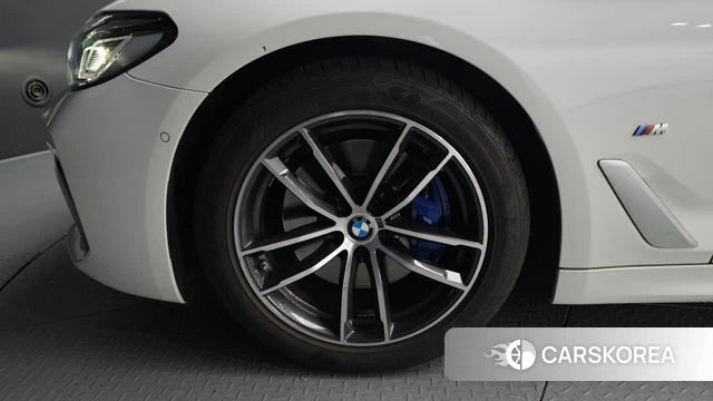 BMW 5 Series (G30) id 4528818 из Кореи 28