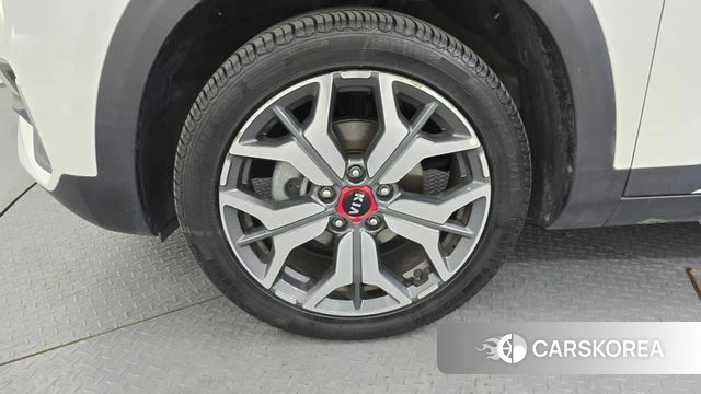 Kia Seltos id 4196607 из Кореи 15