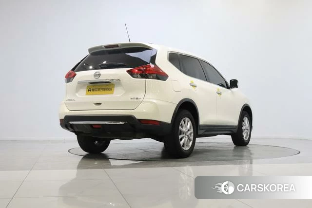 Nissan Qijun id 4334912 из Китая 15