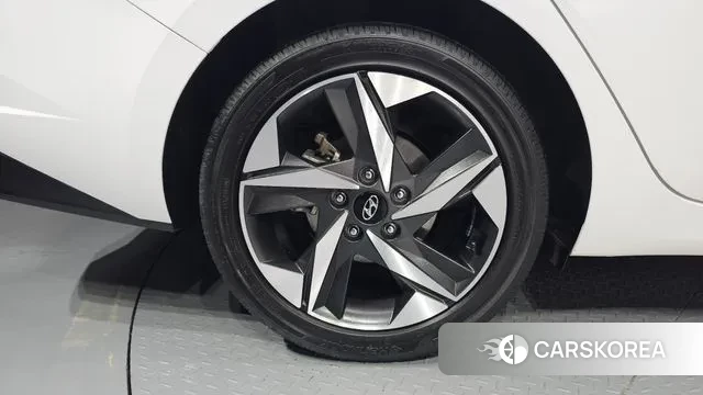 Hyundai Avante (CN7) id 3231690 из Кореи 15