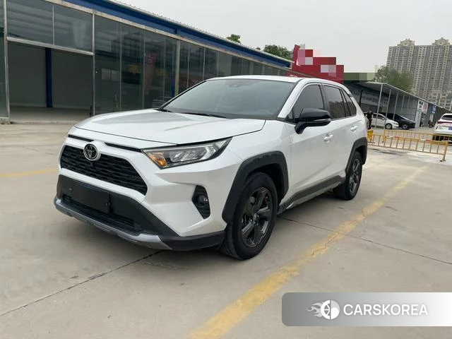 Toyota RAV4 Rongfang 2022 Белый из Китая, фото 5