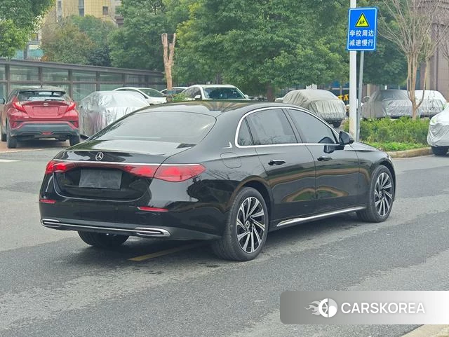 Mercedes-Benz E-class id 4275490 из Китая 21
