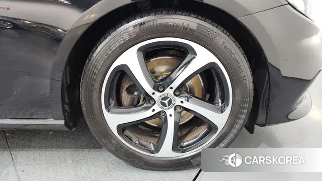 Mercedes-Benz E-Class W213 id 3621809 из Кореи 15